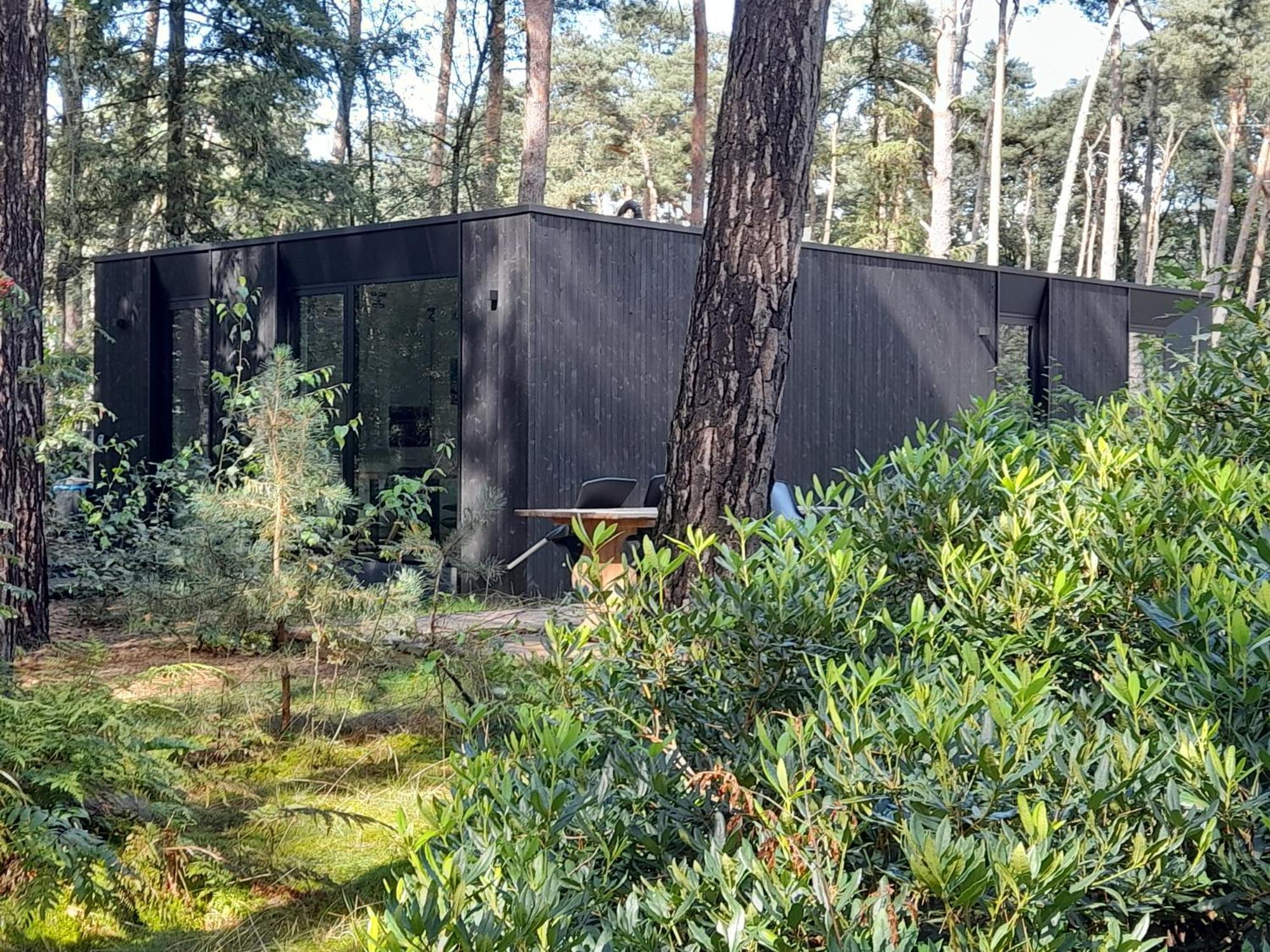 Black Box Λιλ Εξωτερικό φωτογραφία